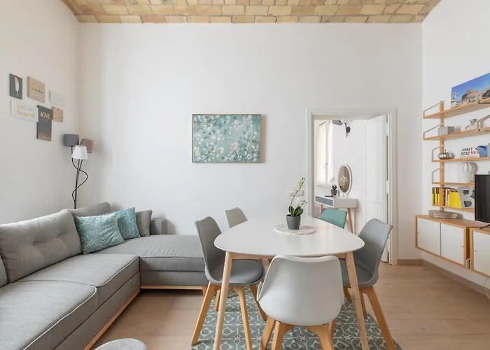 Iflat Saint Peter Bright Apartment